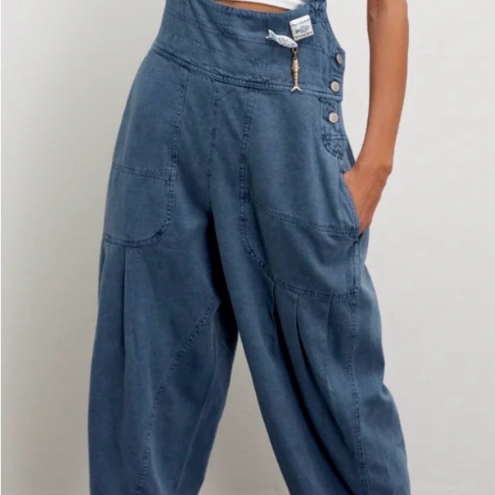 FREE PEOPLE - FELIX TAPERED OVERALLS IN FLINT STONE